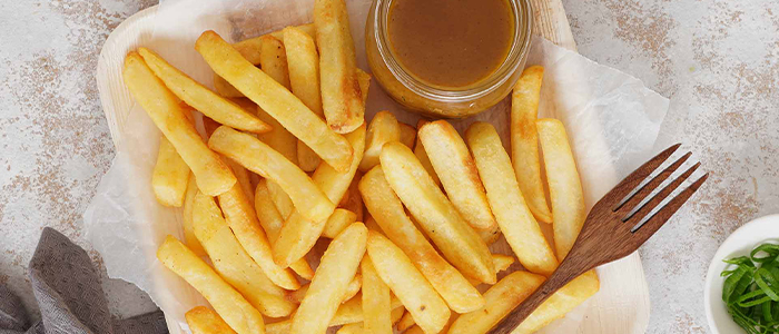 Chips & Curry Sauce 